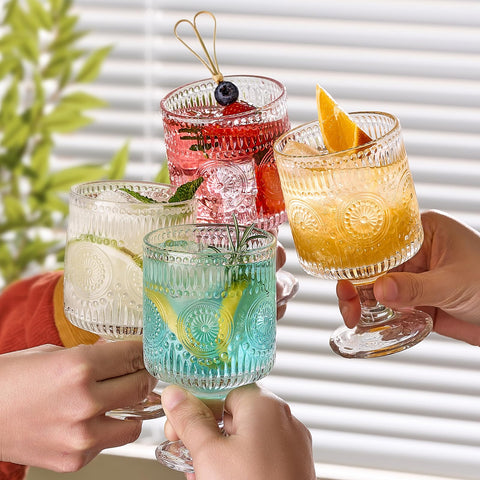 Hlukana dishwasher-safe goblet glass maintains clarity after washing.