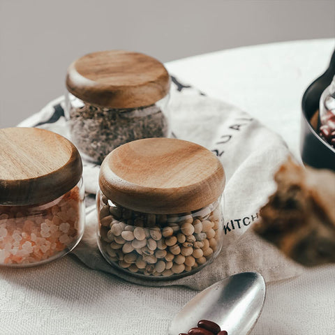 HolaJia natural walnut lid adds durable kitchen style.
