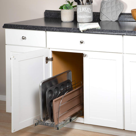 Adjustable dividers adapt to bakeware sizes for flexible storage