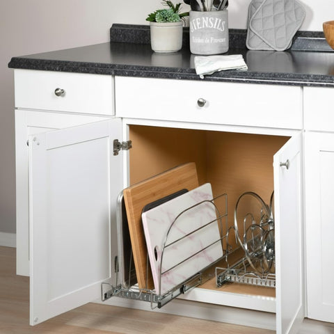 Smooth sliding system lets you pull out the rack with confidence