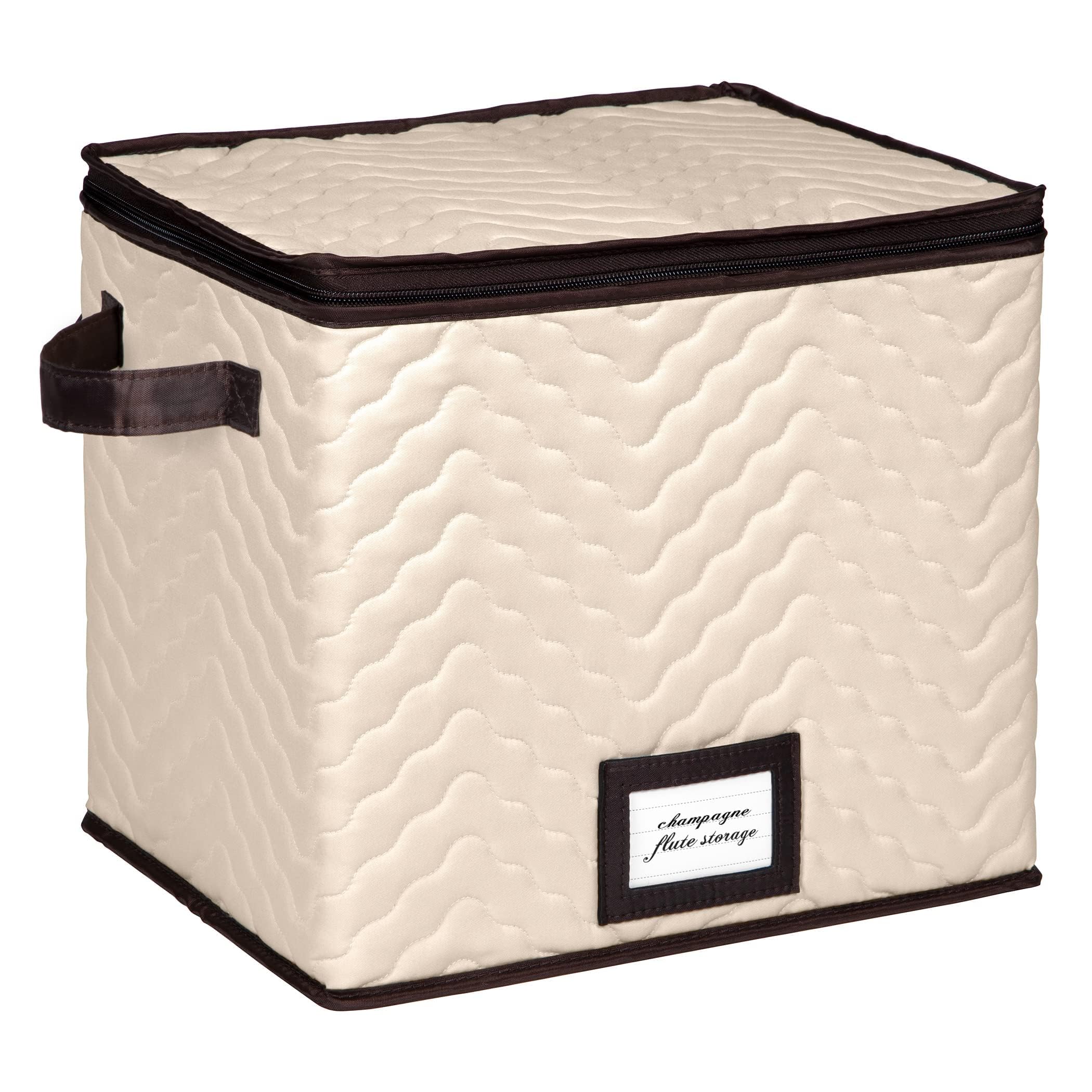 HOLDN’ STORAGE built-in carry handles enable easy transport of glassware.