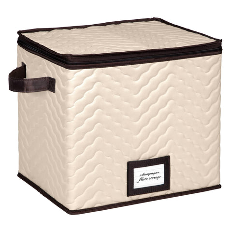 HOLDN’ STORAGE built-in carry handles enable easy transport of glassware.