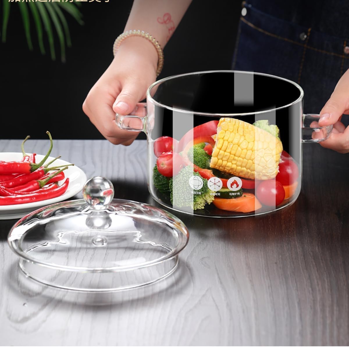 HOLIBAN transparent glass saucepan in use, letting you watch food without lifting the lid.