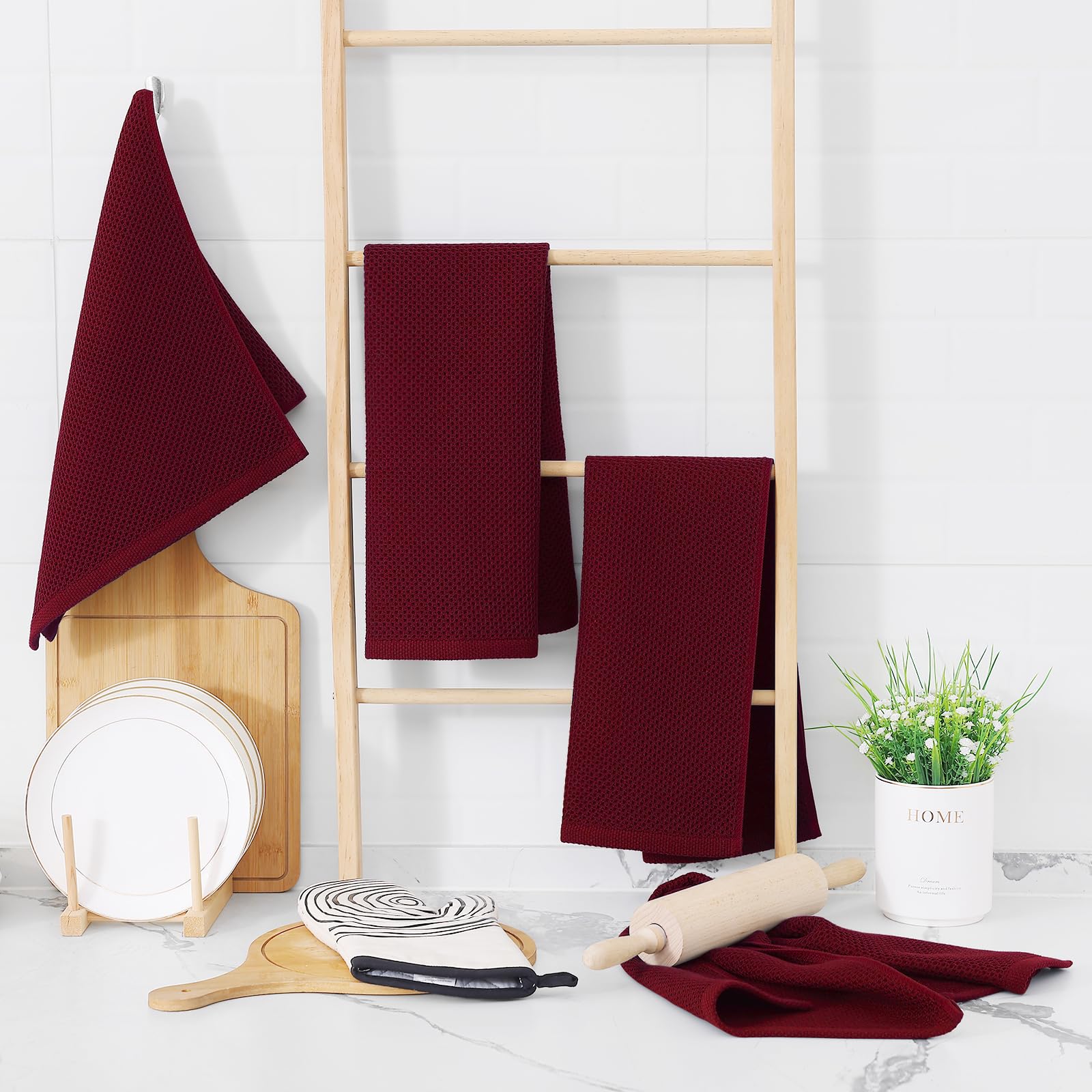 Homaxy burgundy dish towels quick-dry in action during post-dinner cleanup
