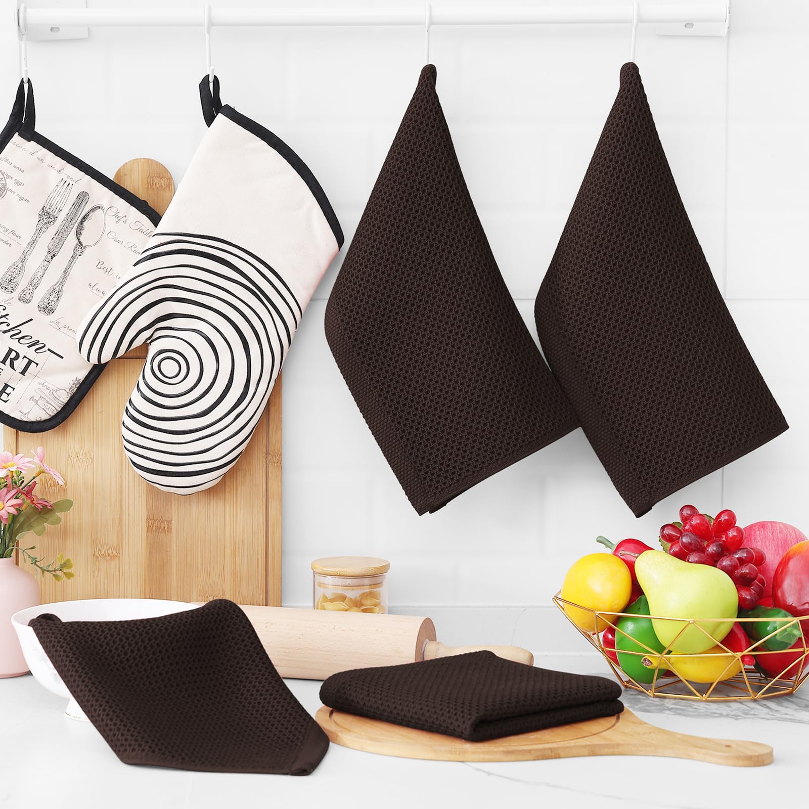 Homaxy dish cloth absorbency demo demonstrating fast moisture pickup