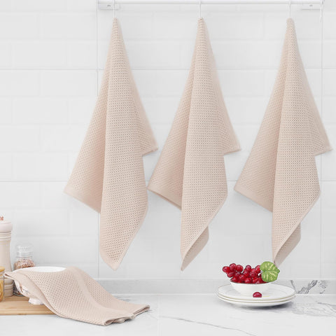 Homaxy beige towels folded to show generous 20x28 inch size