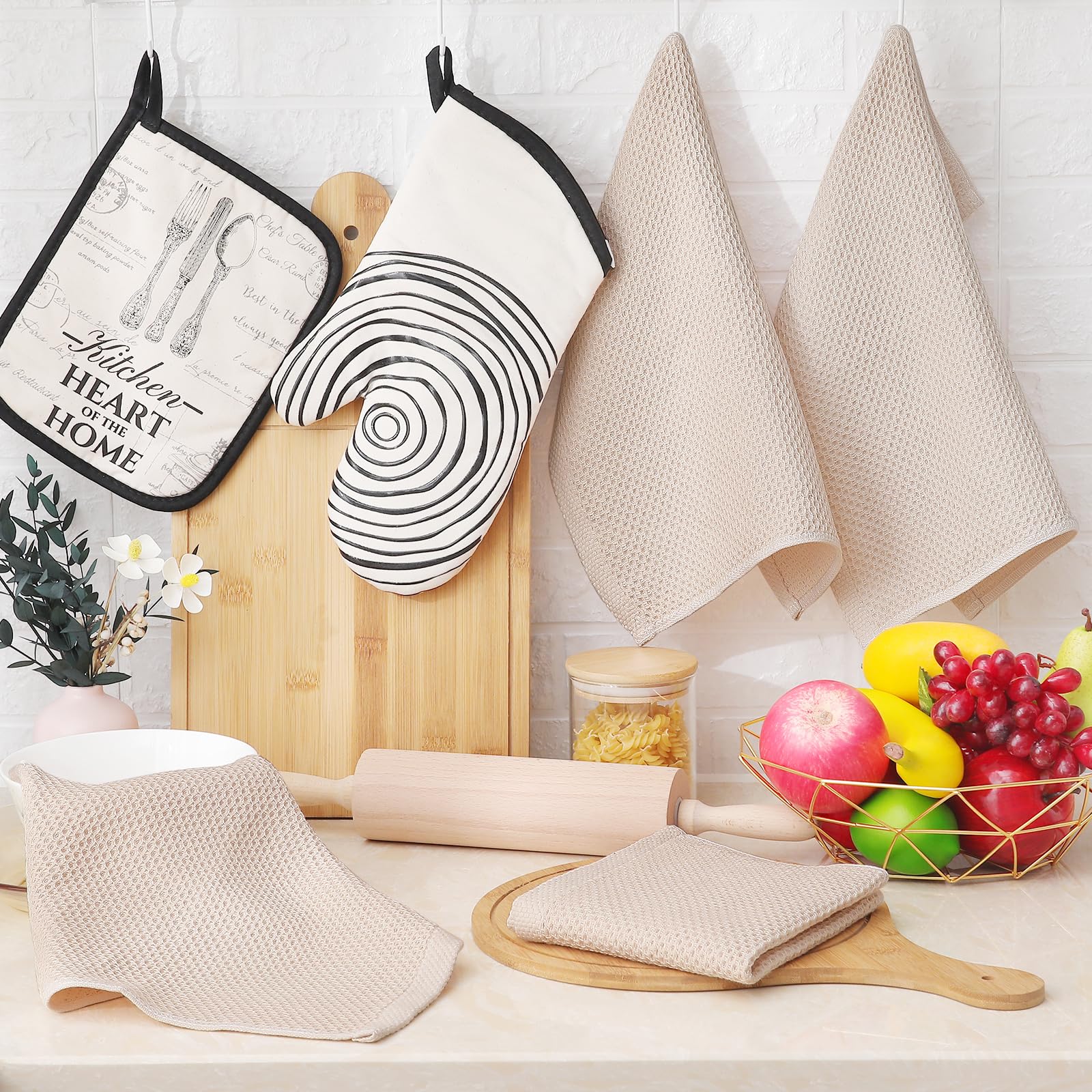 Homaxy eight-pack beige towels offer value and coordinated decor.
