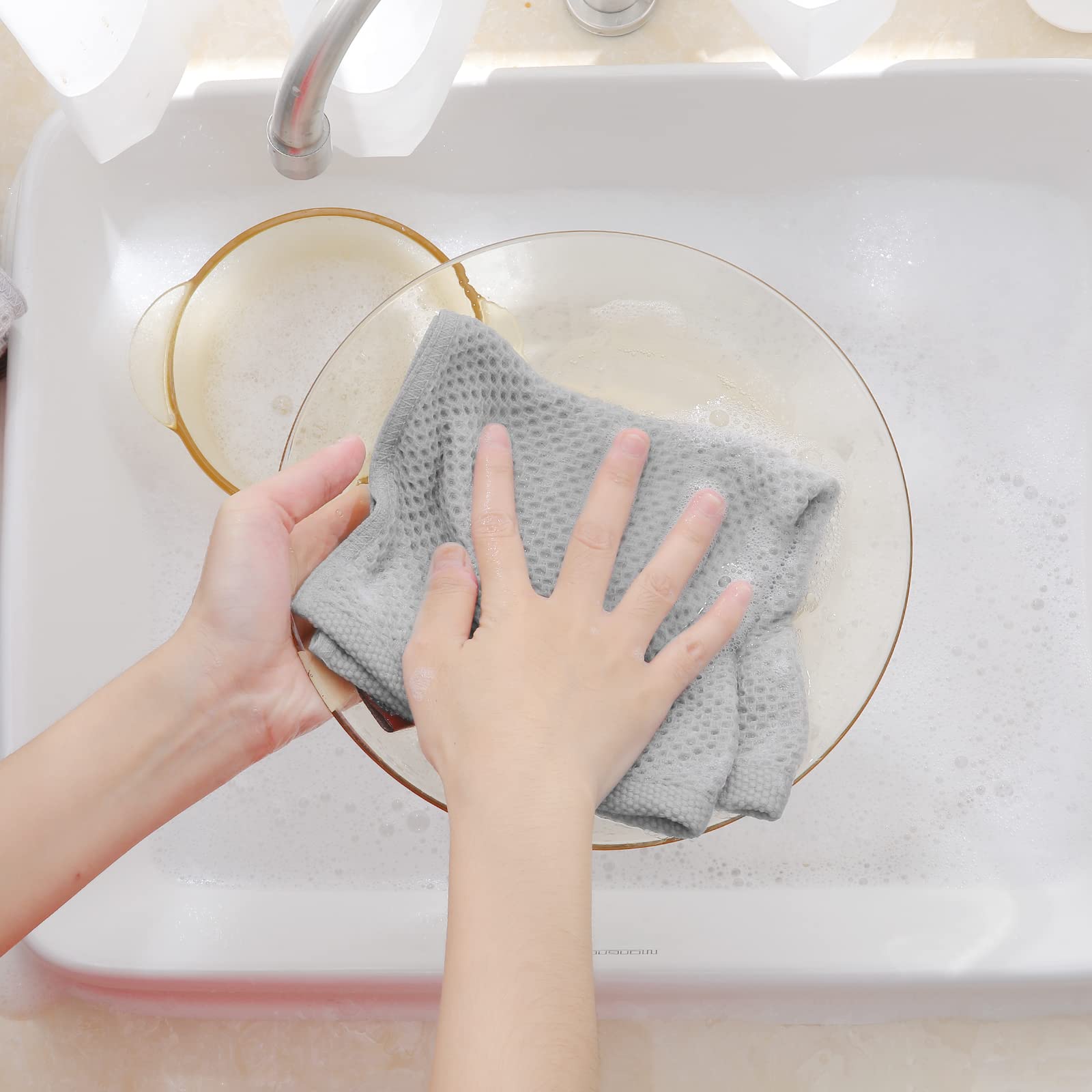 Homaxy quick-dry dishcloth performs well for wiping, drying, and light scrubbing