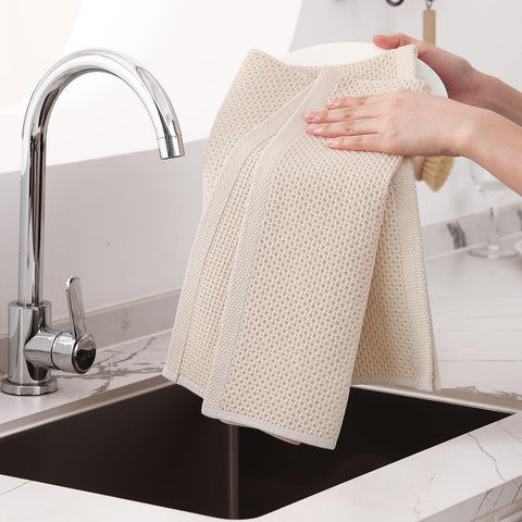 Homaxy beige towels shown for quick drying and lightweight feel