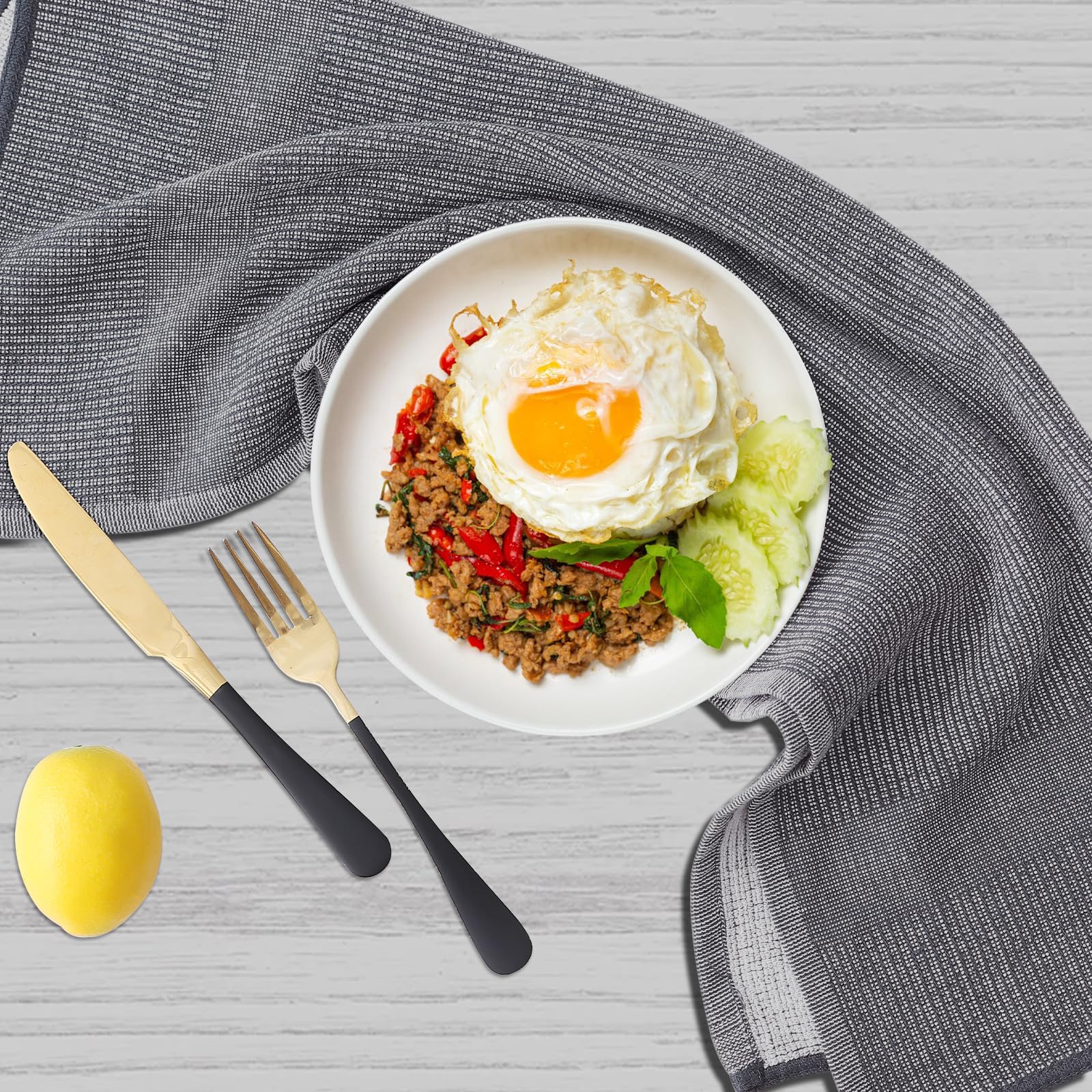 Homaxy 18x28 towels cover large surface areas for dishes and hands.