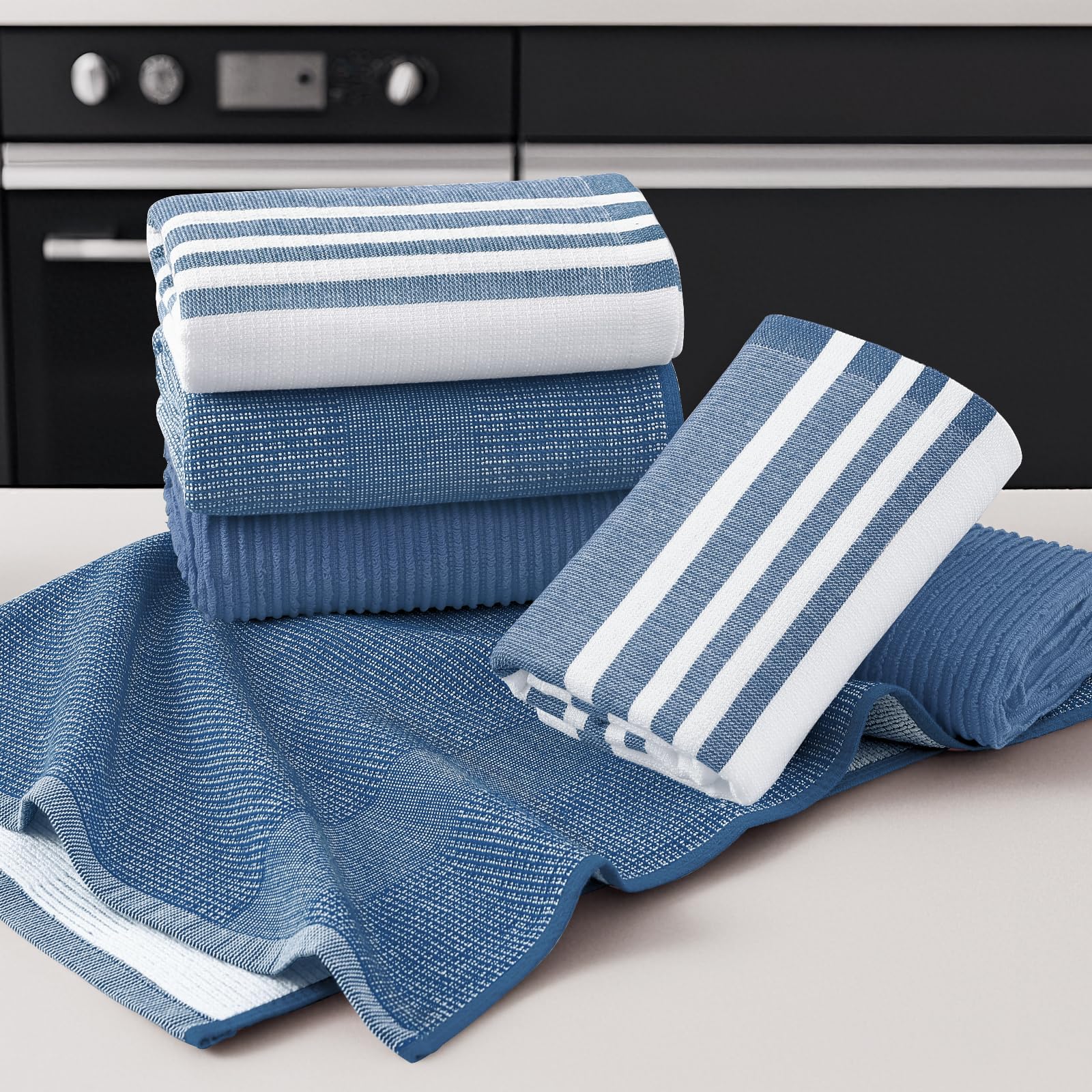 Homaxy towels hanging loop enables easy storage and access.