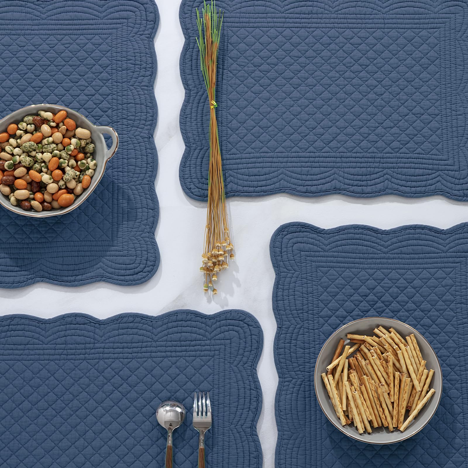 HOMBYS sapphire blue placemats with wavy-edge detailing for decorative touch
