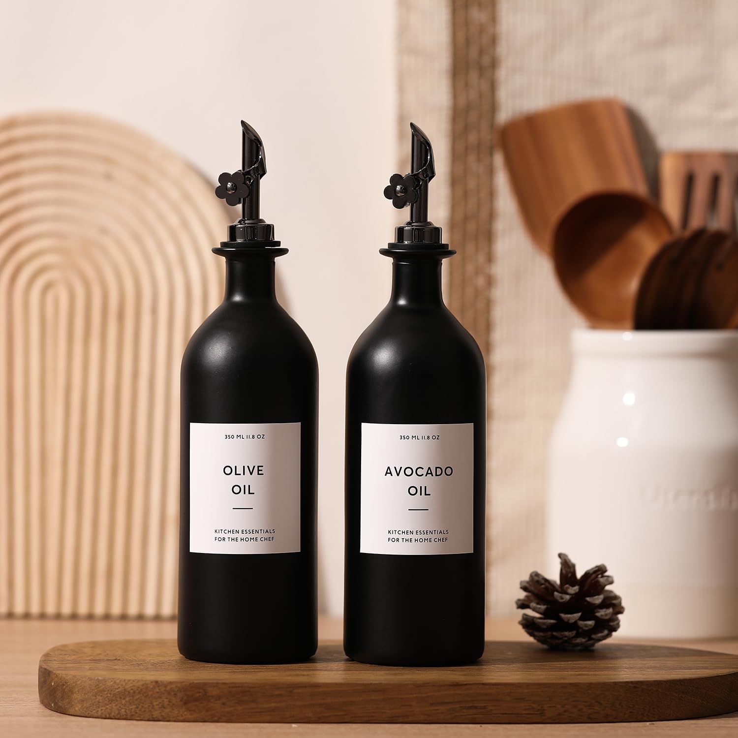 HOMCDALY black vinegar cruet offers an elegant condiment display.