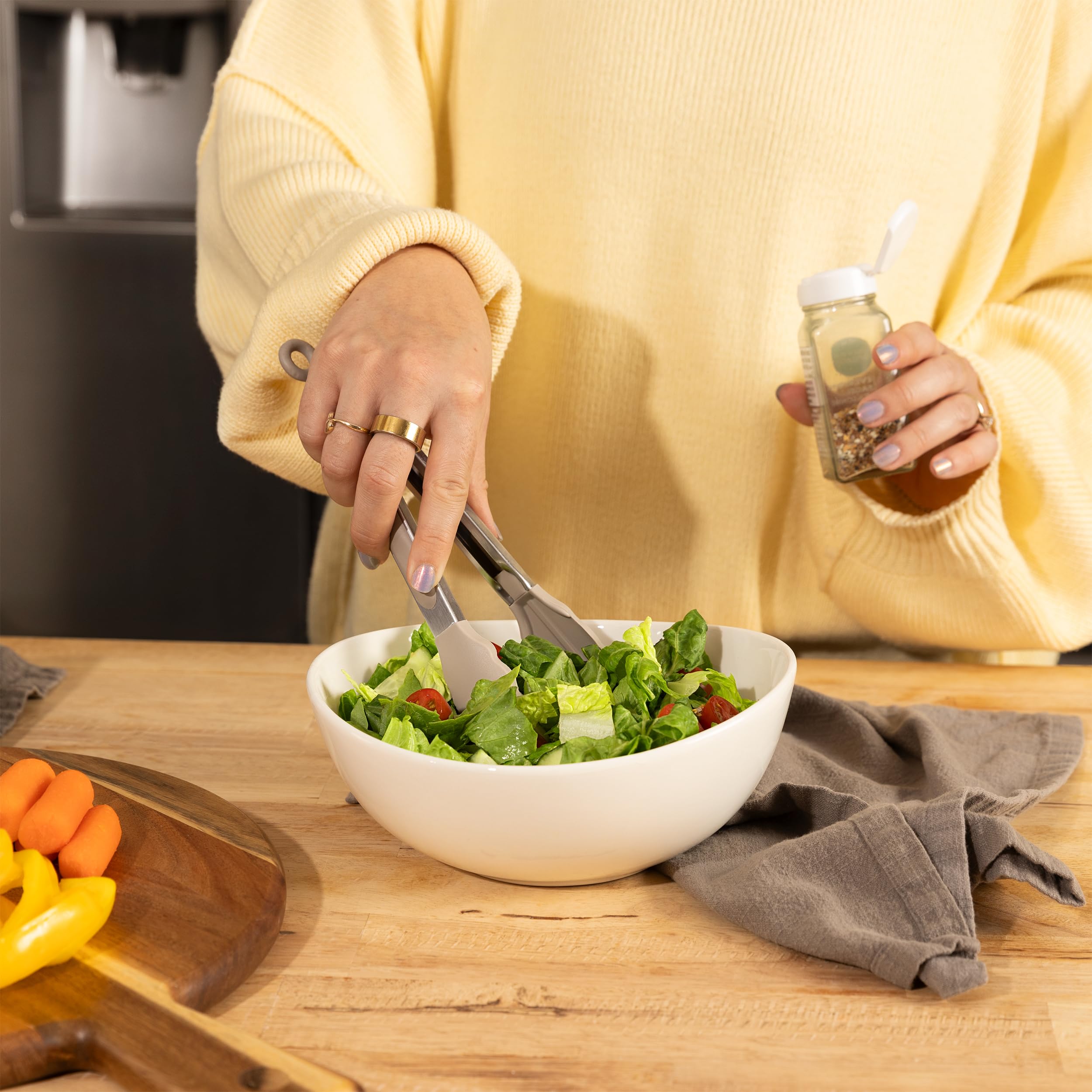 Home Beets nesting ceramic bowls set for compact storage.