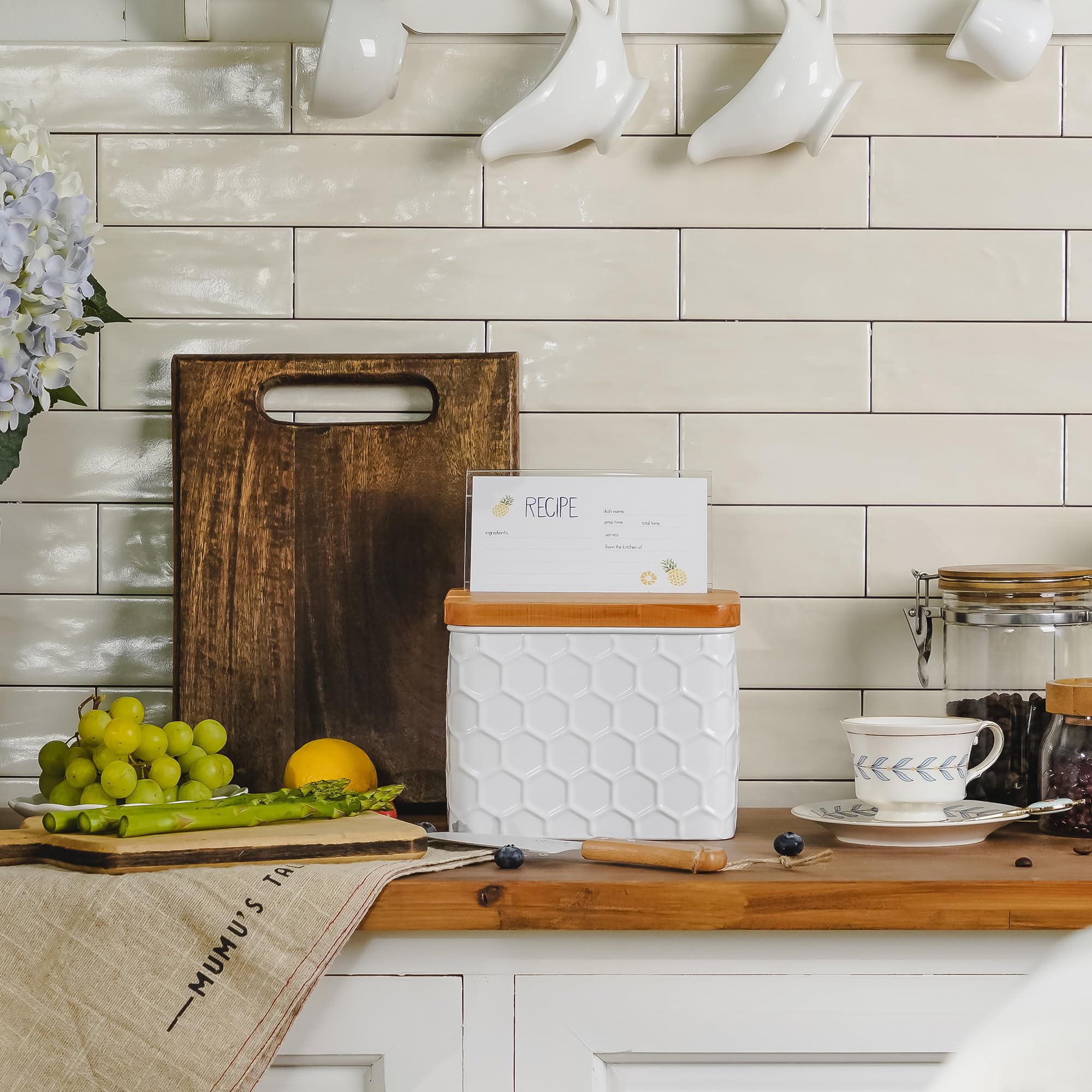HOME PALETTE box with 8 dividers helps locate recipes quickly