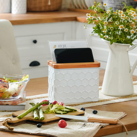 HOME PALETTE slot for acrylic frame keeps recipes clean while cooking