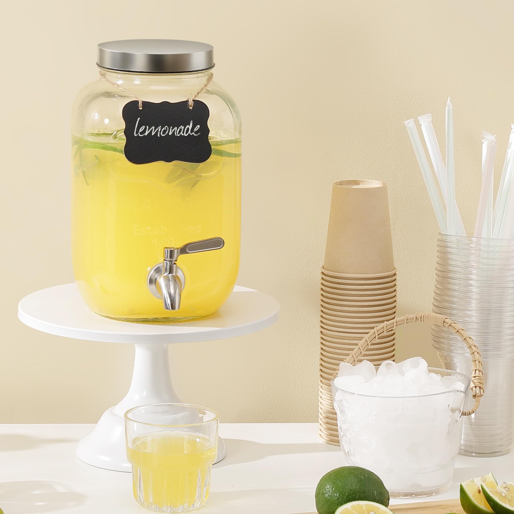 HomeFeel anti-rust lid with stainless steel outer ring protects contents