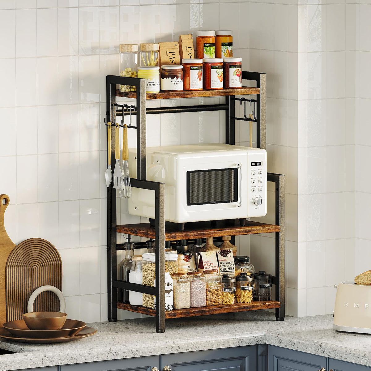 Homeiju kitchen spice rack top view showing ample jar storage and easy access.
