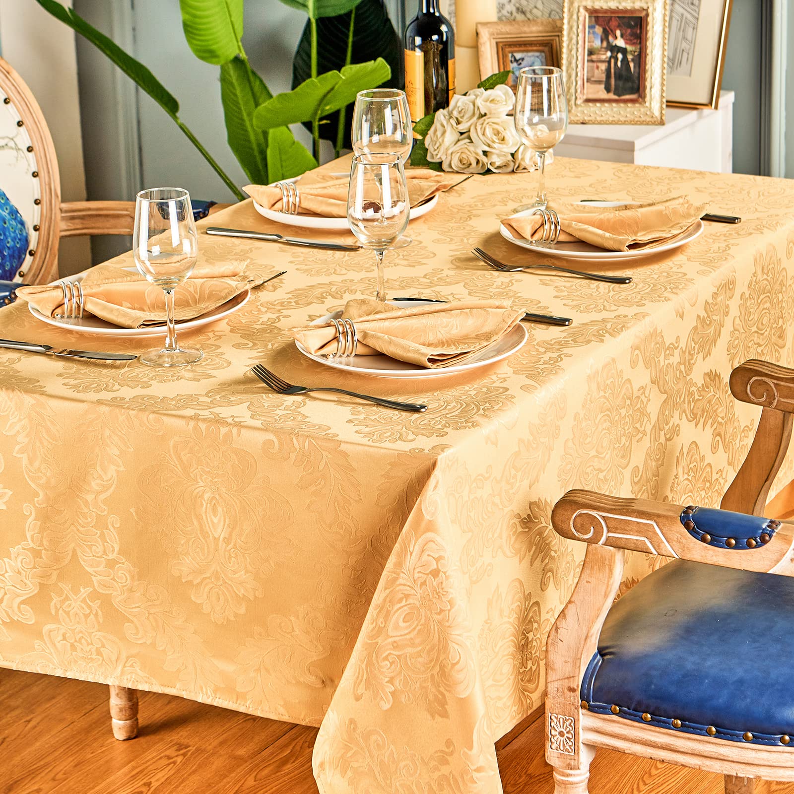 HomeJoy farmhouse gold tablecloth adds warm style to dining