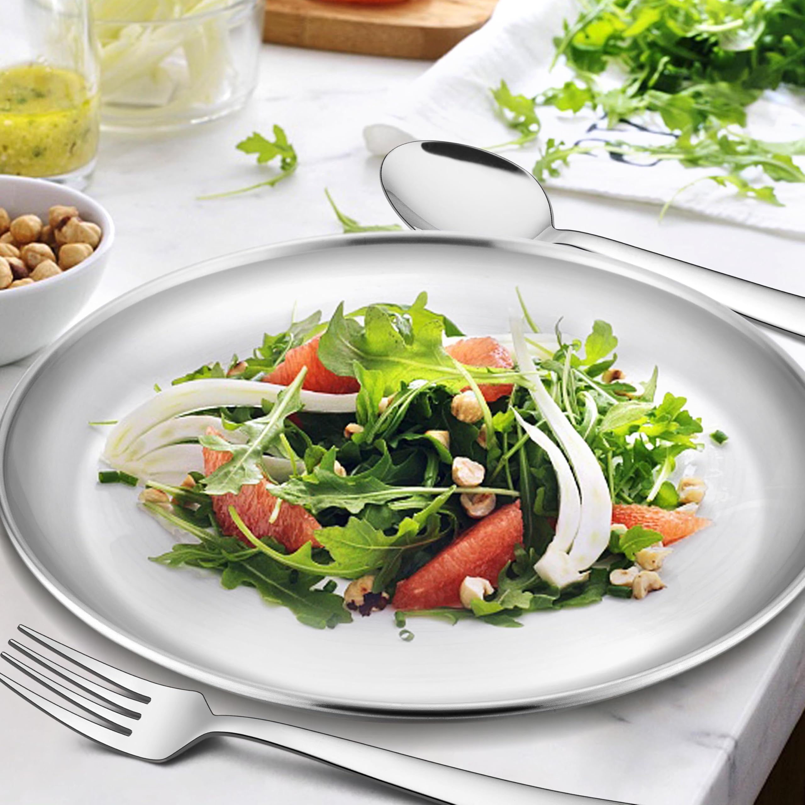 Homikit matte-finish plates for sleek table aesthetics and easy cleaning.