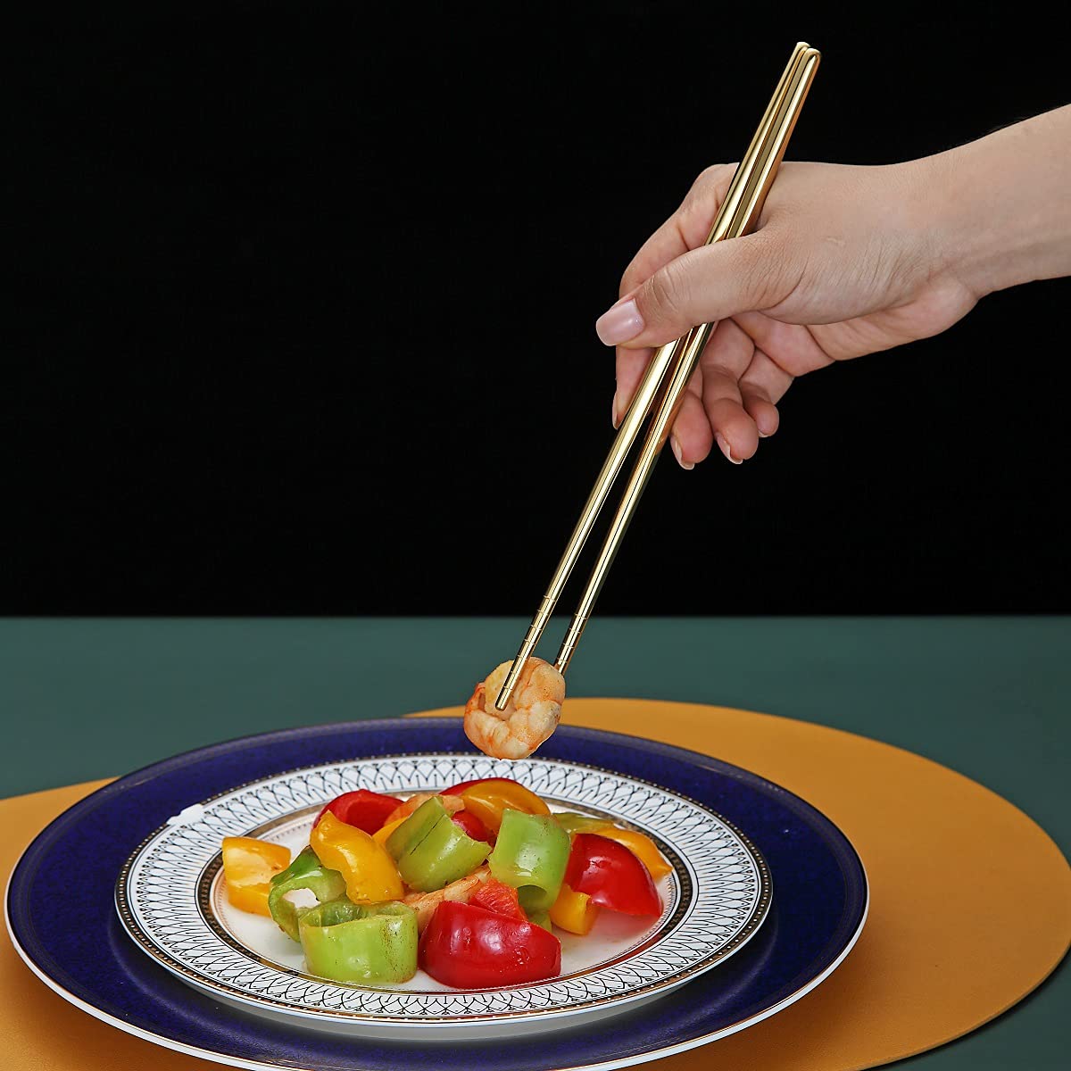 HOMQUEN chopsticks are dishwasher safe for quick cleaning