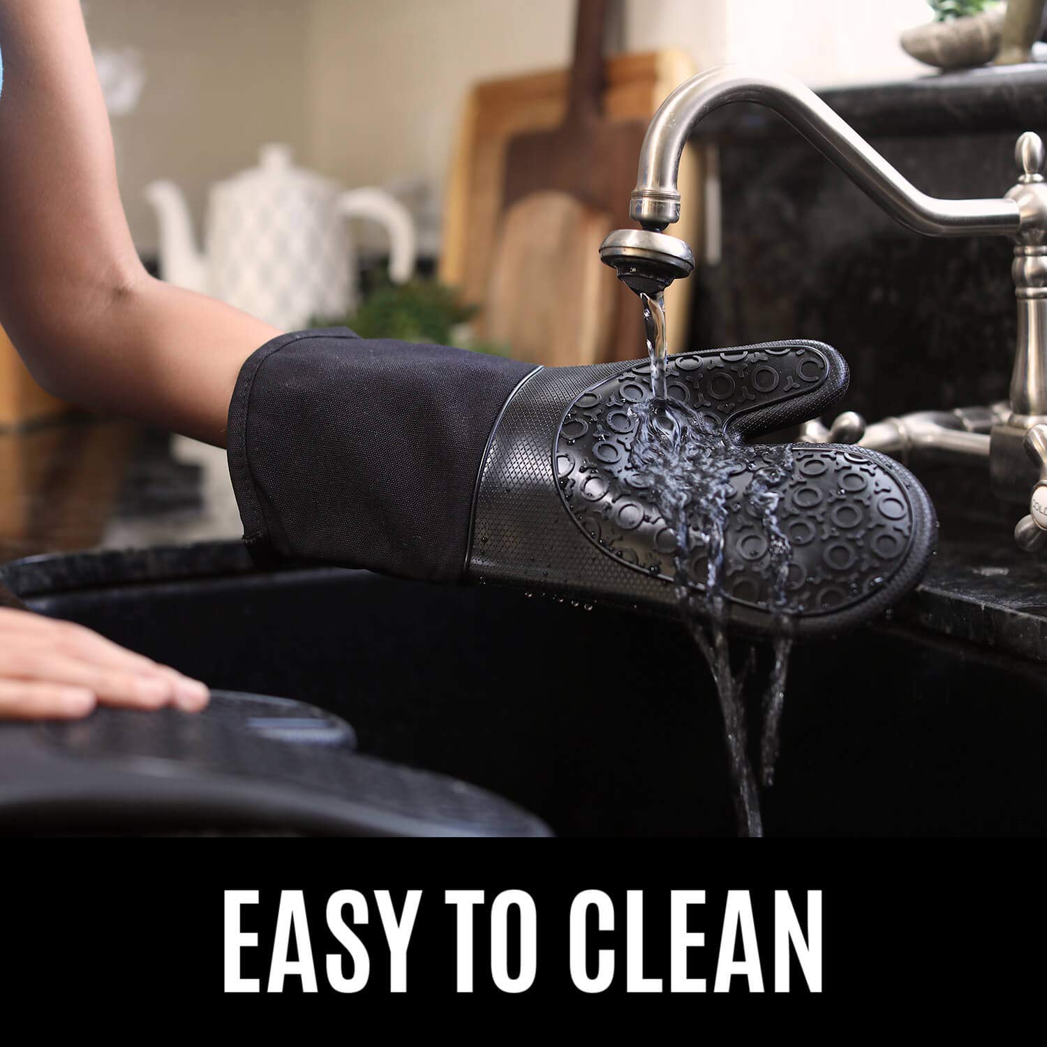 HOMWE 13.7-inch long mitts extend protection past wrists during cooking.