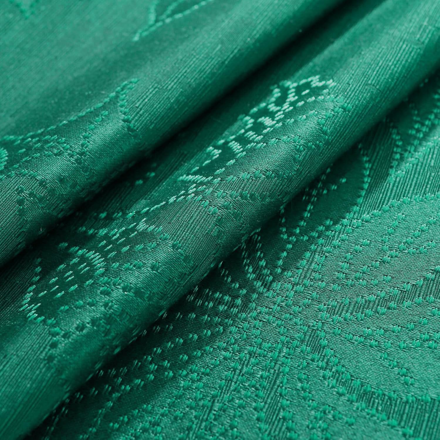 Honellaty 52x70 rectangle tablecloth fits most standard tables.