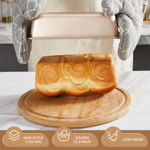 HONGBAKE includes cooling rack for fast, even cooling of baked goods.