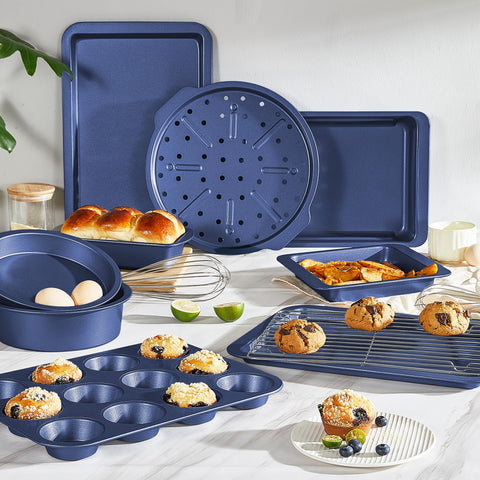 HONGBAKE stackable bakeware design saves cabinet space and keeps kitchen organized.
