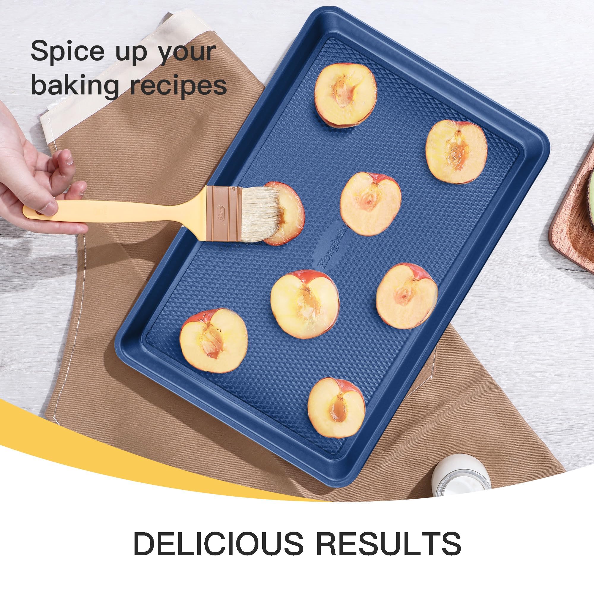 HONGBAKE nonstick surface allows quick cleanup after baking.