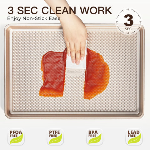 Set of three sizes from HONGBAKE for cookies, rolls, and sheet-pan dinners.