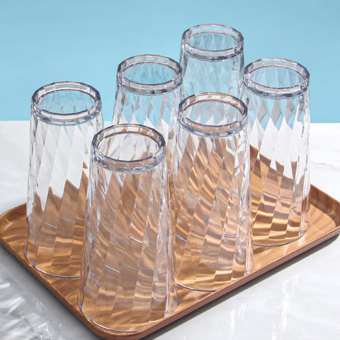 HONGBOLI unbreakable 20oz glasses clear appearance with ice cubes.