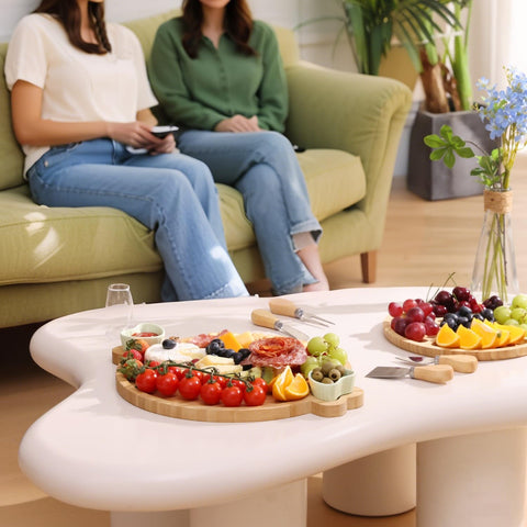 Hongsane natural-tone finish highlights warm, inviting food display.