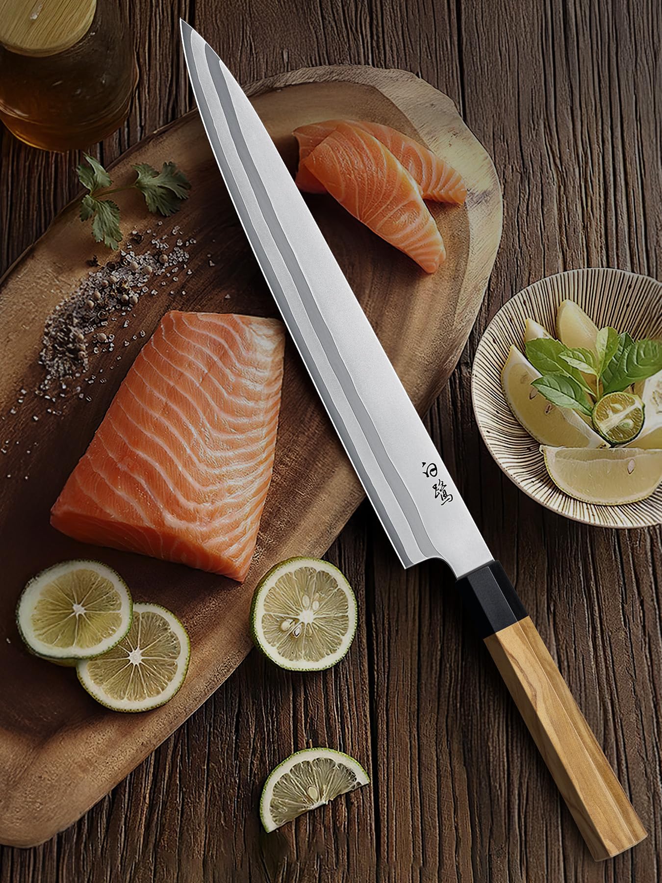 HOSHANHO comfort grip supports steady cuts in busy kitchens.