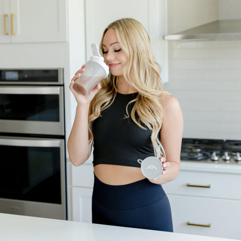 HOSHI HEALTH BPA-free funnel material close-up for powders.