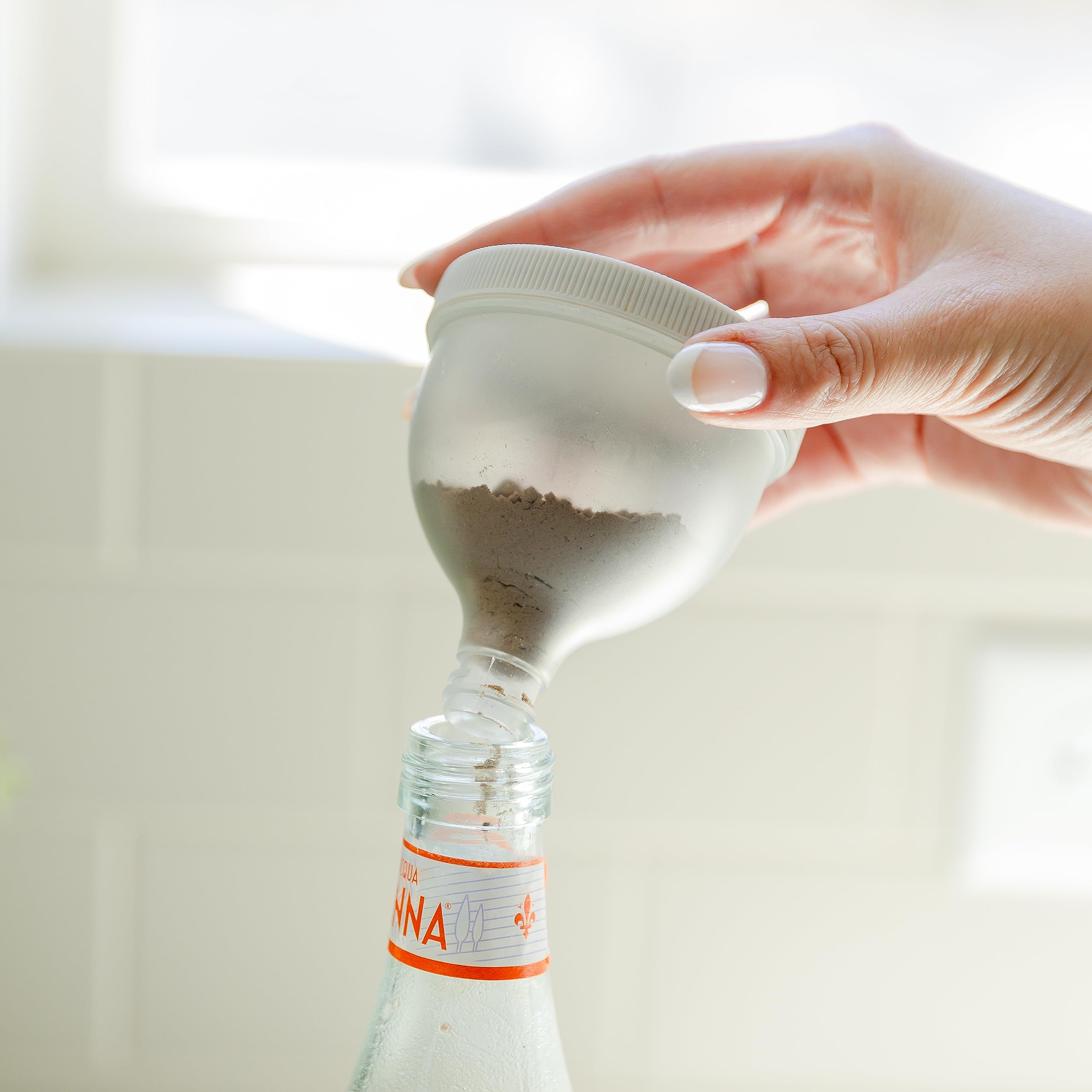 HOSHI HEALTH funnel carabiner attachment in action.