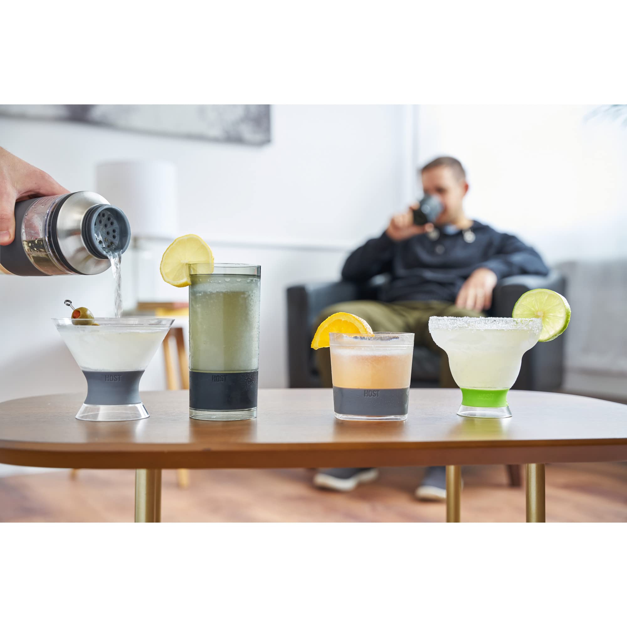 Host Freeze set makes a stylish gift for cocktail lovers.