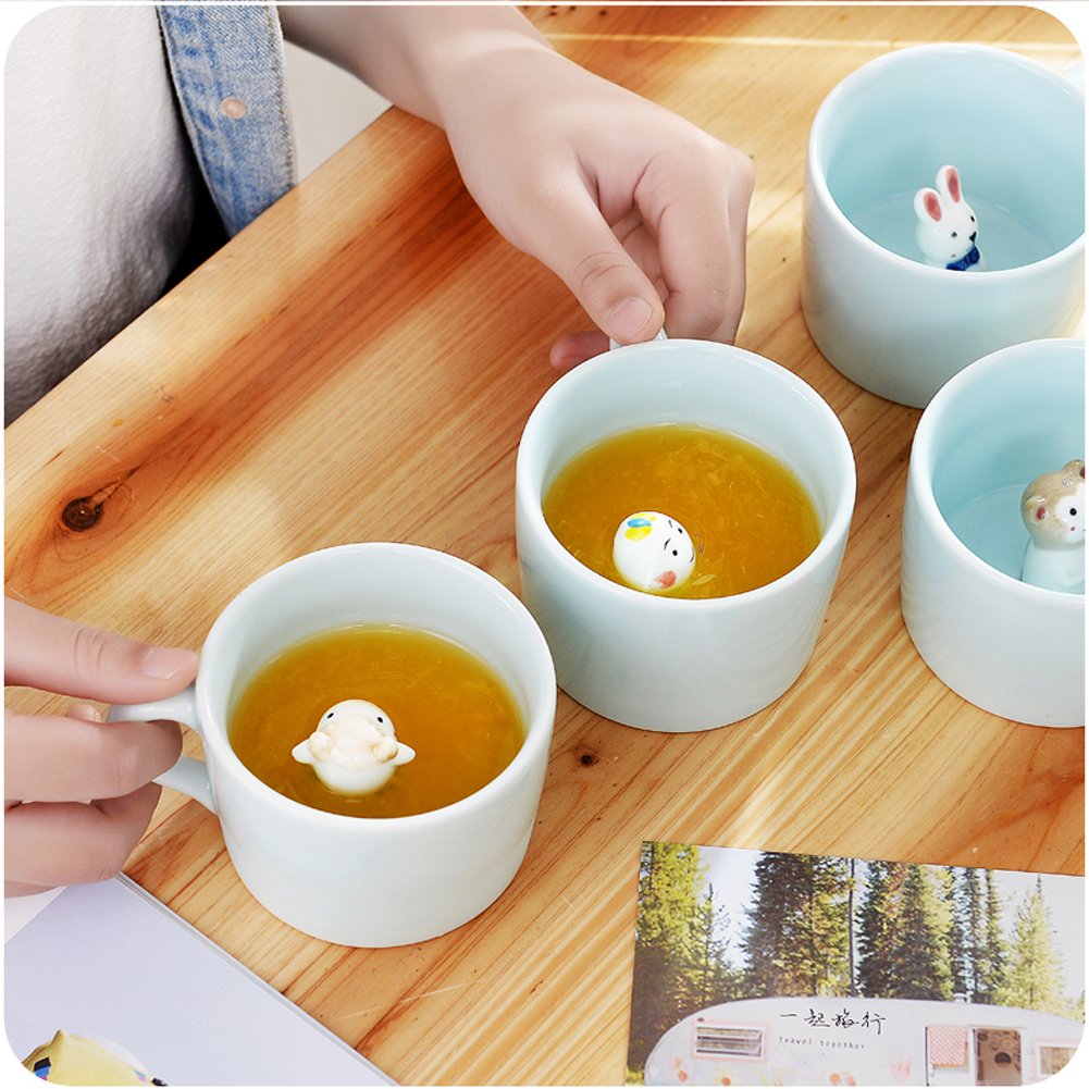Hotmiss ergonomic handle dairy-pattern mug for comfortable, cool-touch sipping