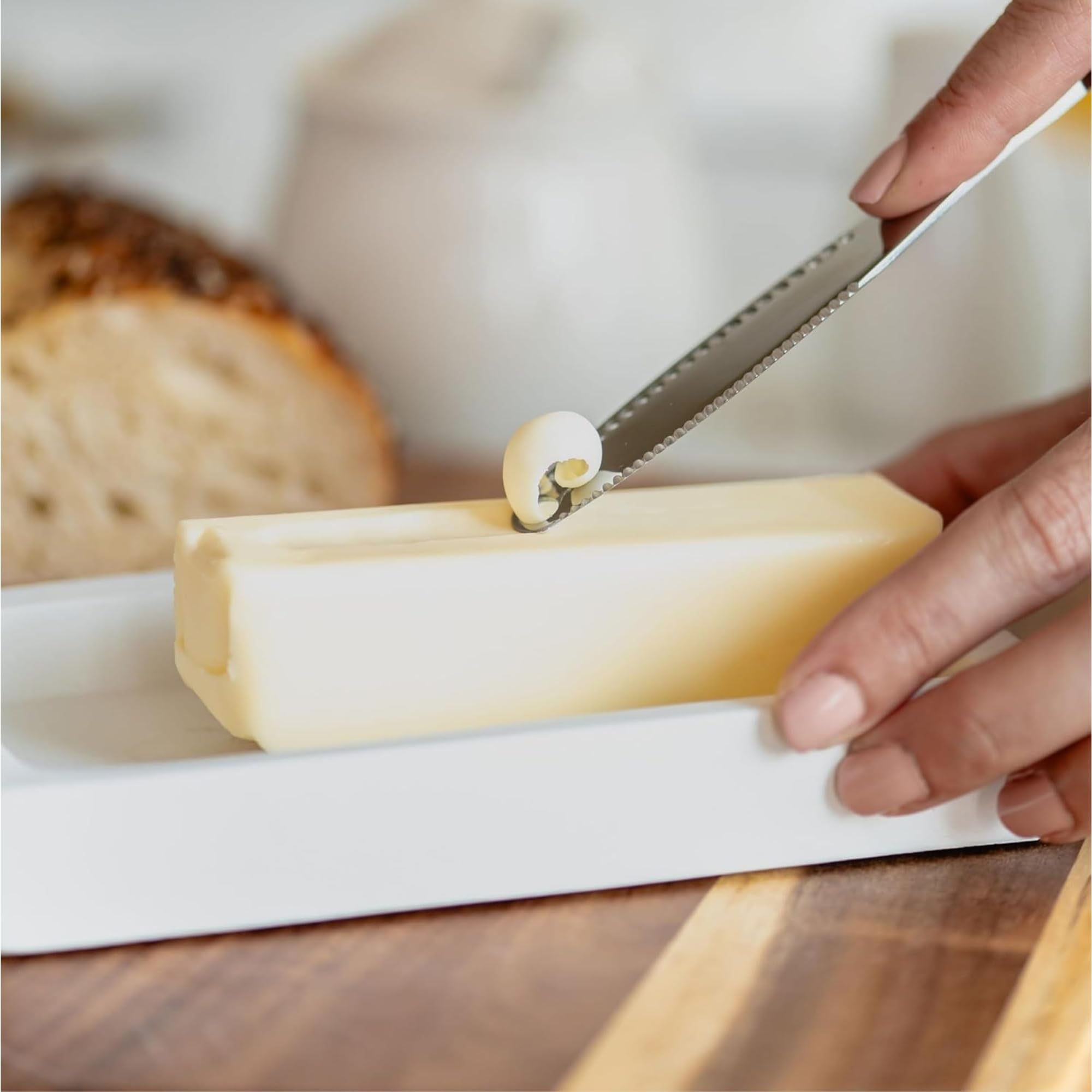 Houseify Ready Butter 3-in-1 knife suitable for both left and right-handed cooks