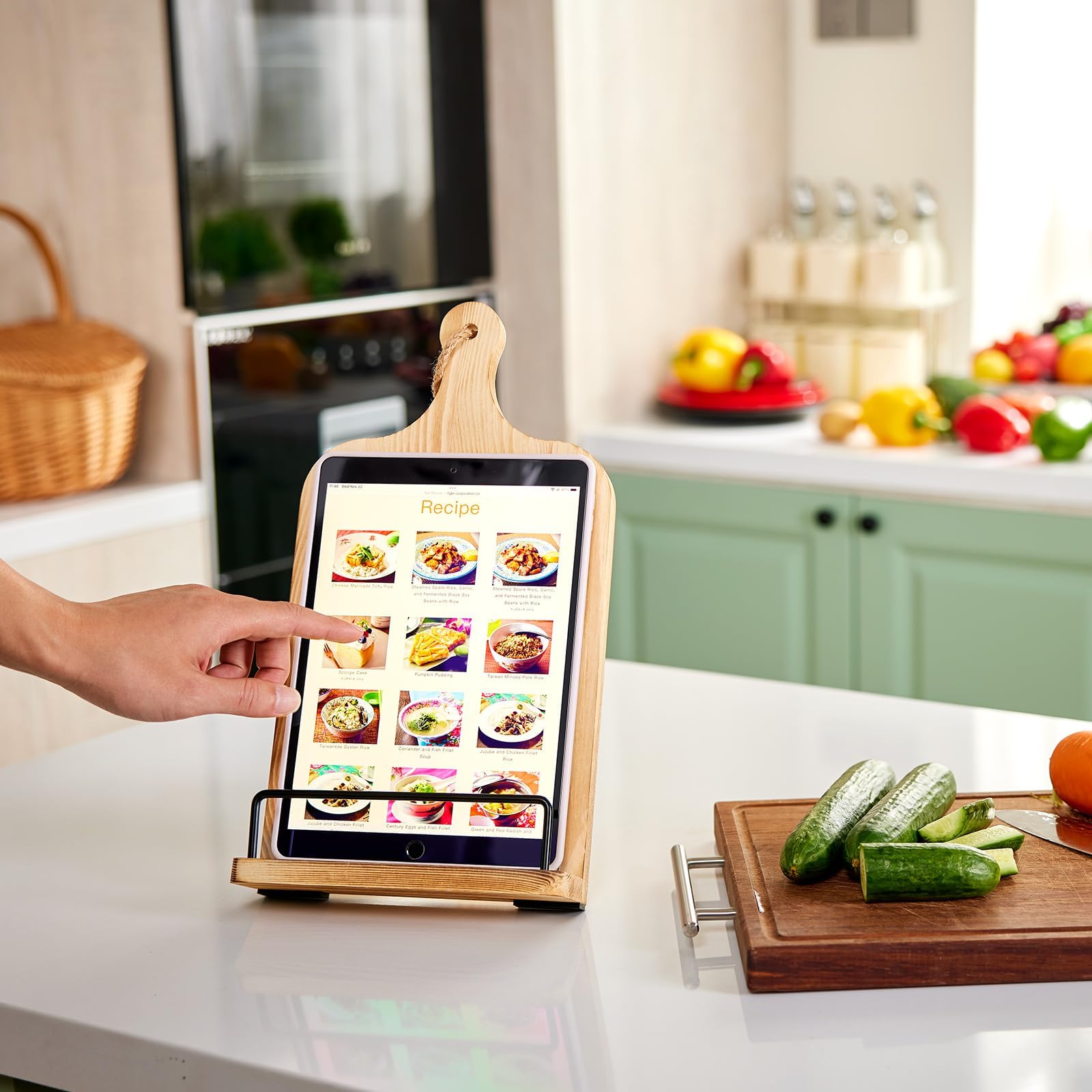 HouseJoy foldable easel design saving cabinet space