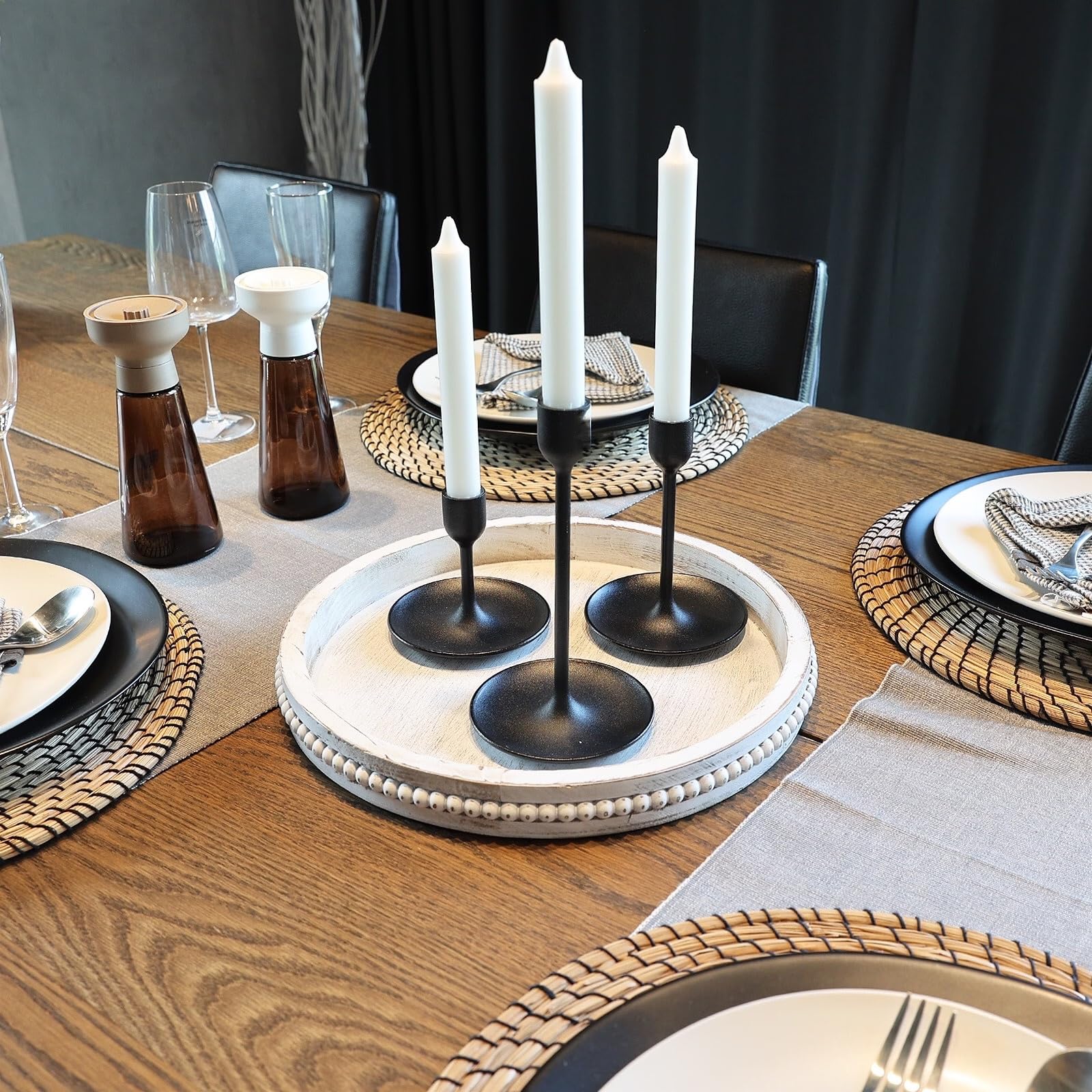 Hrastany sturdy water-resistant tray designed for everyday use