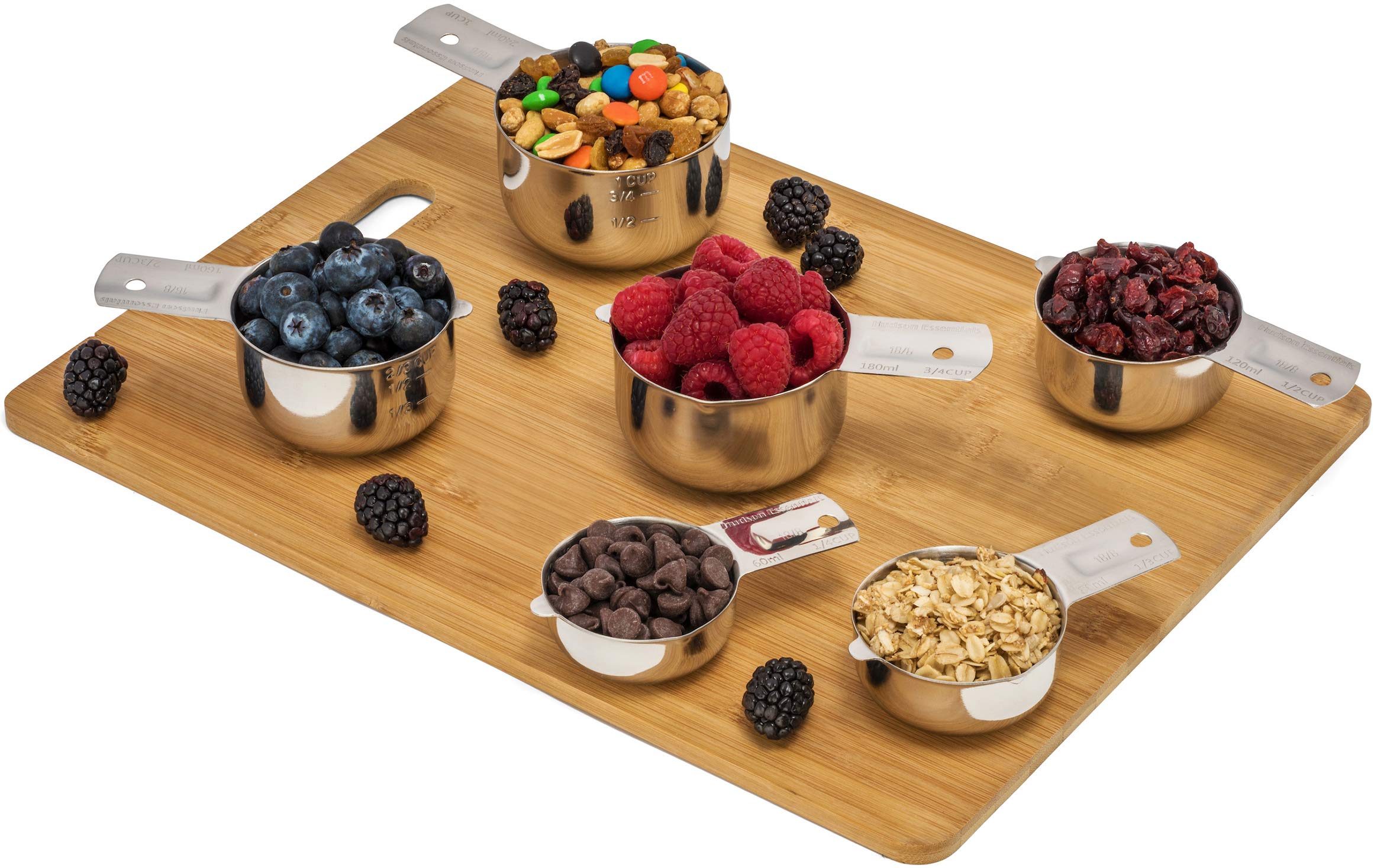Hudson Essentials pour-spout stainless steel measuring cups prevent drips.