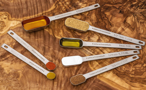 Etched measurements on Hudson Essentials spoon handles for quick dosing