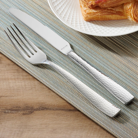 Hudson Essentials storage-friendly flatware display keeps kitchen organized