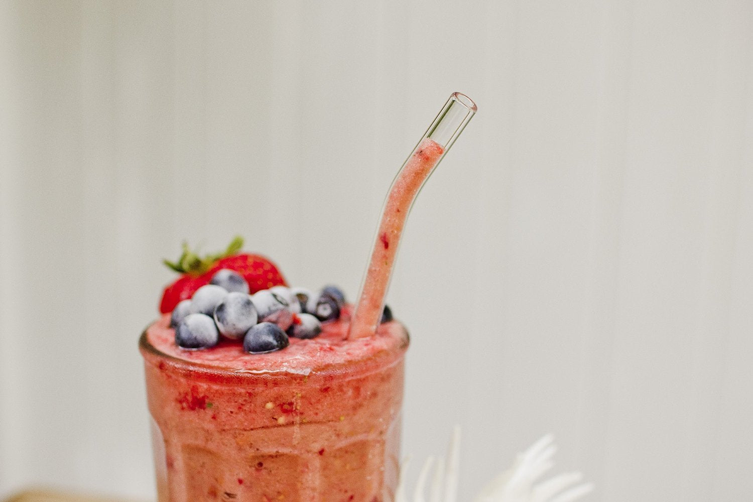 Hummingbird Glass Straws suitable for smoothies, tea, juice, and water.