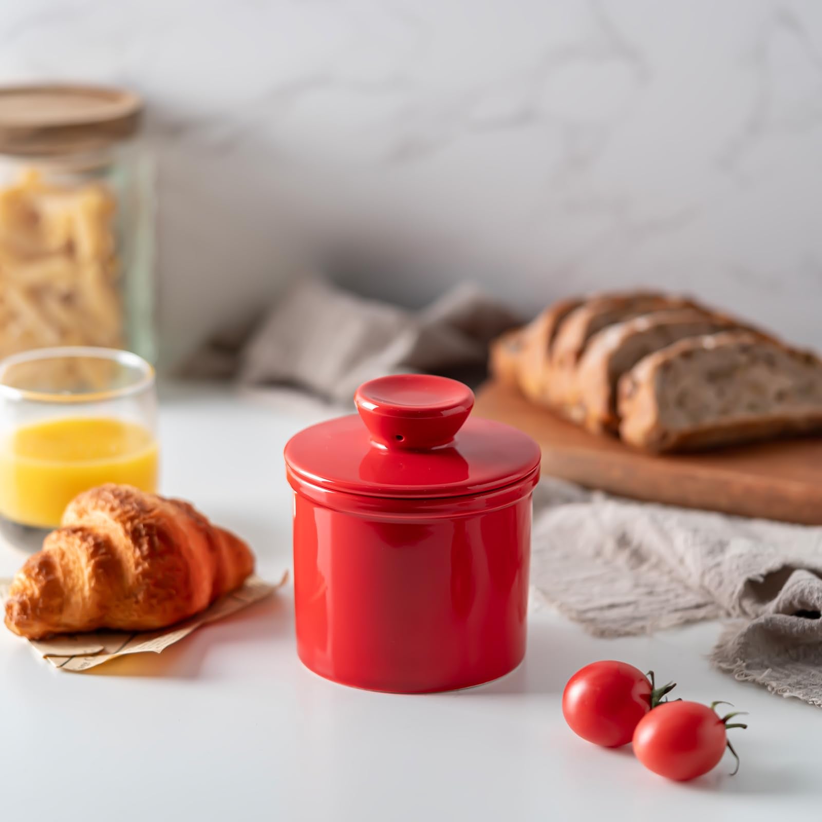 Husfunov butter crock sealed for freshness and counter convenience.