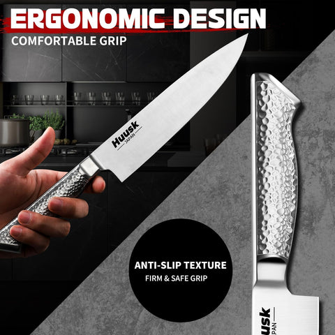 Huusk built-in sharpener keeps blades ready for precise slicing.