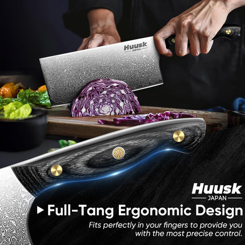 Huusk hand-forged Damascus pattern paired with premium handle for kitchen elegance.