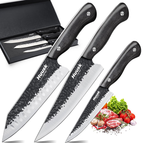 Huusk knife set blades close-up highlighting ATS-34 edge for precise cuts