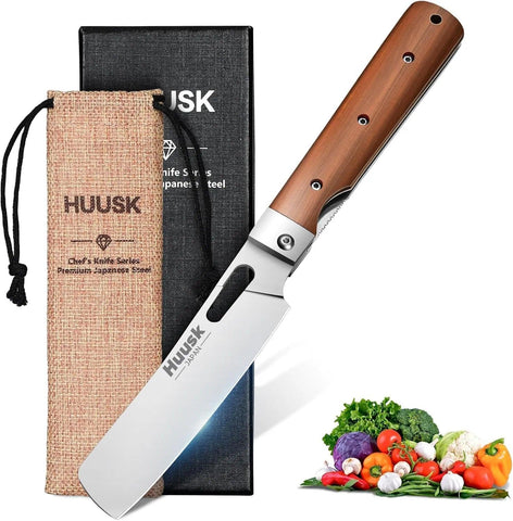 Huusk Nakiri knife blade designed for precise vegetable chopping.